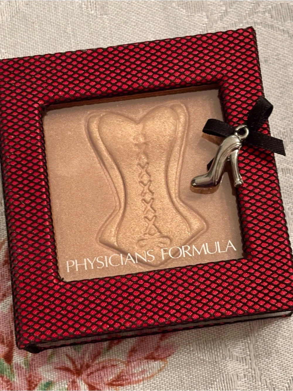 Physicians Formula Sexy Booster Sexy Glow Bronzer Shimmery Compact Discontinued